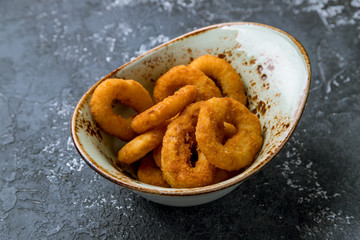 Onion rings in batter