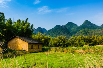 Fototapeta na wymiar Village in the mountains 