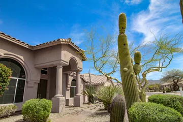 Tuinposter Scottsdale Arizona huis in zuidwestelijke stijl © DCA88