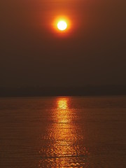 Watch the sunrise at the reservoir.