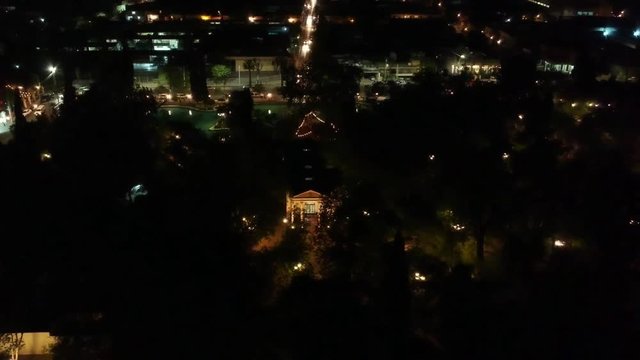 Biblioteca en el centro de la alameda de Zaragoza en el Centro de la ciudad de Saltillo, coahuila.