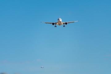 Aviones. Aterrizaje y despegue