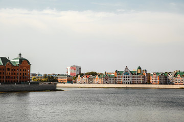 Obraz premium Yoshkar-Ola, Russia. Bruges Quay in the city of Yoshkar-Ola in Russian copy of the waterfront in the city of Bruges in Belgium