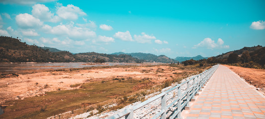 Obraz premium view of kong river with blue sky