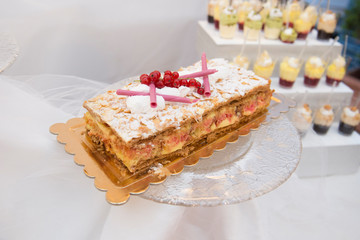 Buffet di dolci e frutta matrimoniale