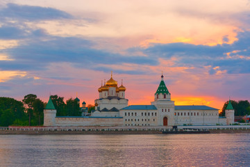 Fototapeta premium Ipatiev Monastery on a summer evening at sunset. Kostroma, Russia.