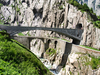 Gorge Schöllenen and 