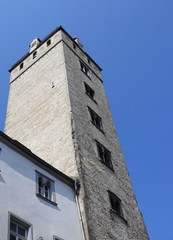 Fototapeta na wymiar Der Goldenen Turm in Regensburg