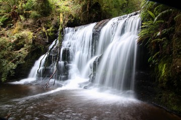 Cascade sauvage