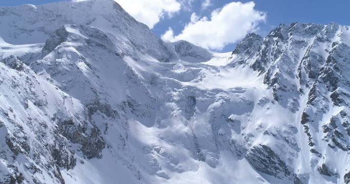 Flying approach, glacier de Tsijiore Nouve, Arolla - Aerial 4K