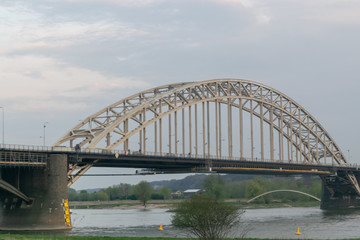 Fototapeta na wymiar Waalbridge in Nijmegen