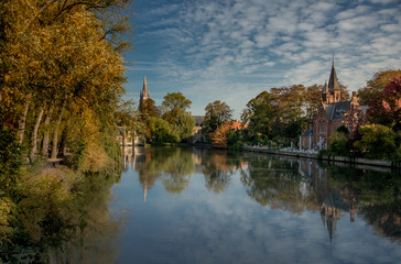 Fototapeta na wymiar Golden autumn in Bruges. Cityscape belgium october 2018