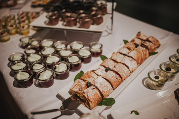 Essen auf einer Veranstaltung Dessert Buffet