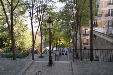 モンマルトルの丘の階段