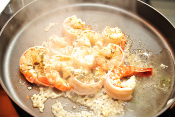 Cooking Large Raw Tiger Shrimp with Garlic & Butter
