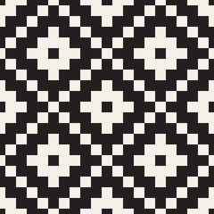Vector seamless pattern. Abstract geometric background. Stylish ethnic design with zigzag elements.