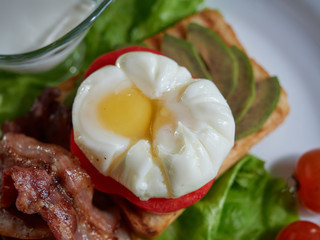 Egg poached with fresh vegetables.