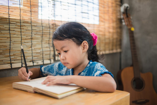 Asian children drawing