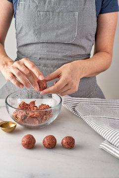 Organic Strawberry Oat Energy Balls