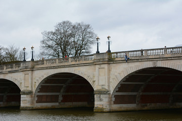Naklejka premium Man on the bridge