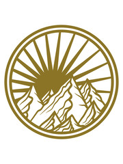 gold berge gebirge kreis rund logo sonne hohe bergsteiger urlaub ferien ski fahren schnee sch&ouml;n sommer h&uuml;gel hoch clipart design cool wandern hobby liebe