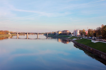 Fototapeta na wymiar bridge on the waterfront in Tver