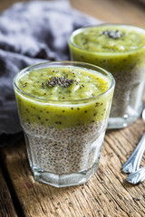 Chia pudding with kiwi