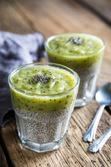 Chia pudding with kiwi