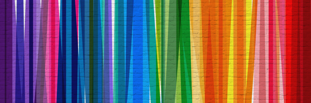 Bandes multicolores sur mur en briques