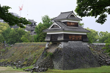 地震で崩れた熊本城