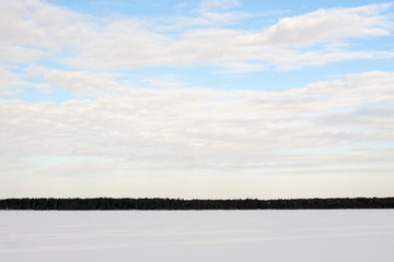 Obraz premium winter lake taiga landscape