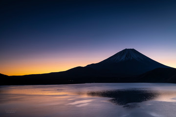 ブルーモーメント