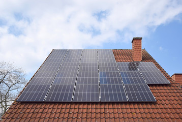 Solaranlage auf altem Dach