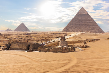The Great Sphinx in front of the Pyramids, Giza, Egypt - obrazy, fototapety, plakaty