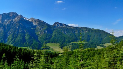 Fototapeta na wymiar Austrian Alps-view of the Dachstein