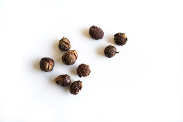 washnut / soapnut / soapberries: a biological way to wash clothes. Can be used in a washing machine