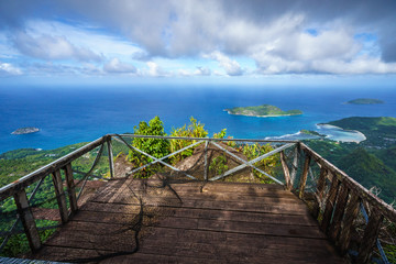 Fototapeta premium Viewing plattform in the height of Mahé on the seychelles