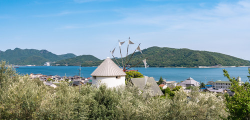 小豆島 オリーブ園 ギリシャ風車