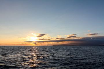 Fototapeta premium sunset at sea in hawaii