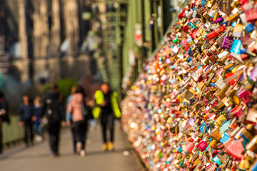 Liebesschlösser an der Hohenzollernbrücke Köln