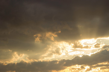 Obraz premium rays of the setting sun