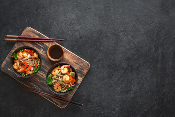 Stir fried shrimp soba
