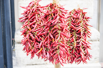 Naklejka premium red chili peppers in a market