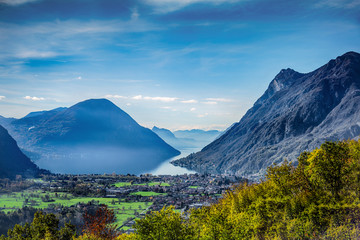 Obraz premium Panorama lago