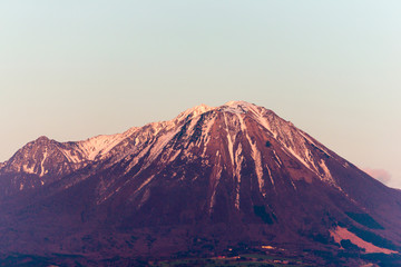 夕日に染まる大山（伯耆大山）