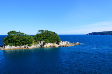 Fototapeta premium 三陸復興国立公園、浄土ヶ浜。宮古 岩手 日本。９月下旬。