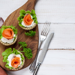 Tartlets with salmon.