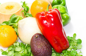 verduras en fondo blanco