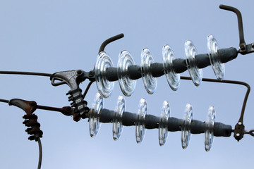 Isolateurs haute tension en verre 