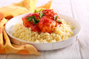 Chicken meatballs in tomato sauce